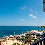Islet Promenade Seafront - 1 Bedroom With Sea View Balcony By Getawaysmalta 4*