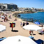 Islet Promenade Seafront 1 Bedroom With Sea View Balcony By Getawaysmalta *