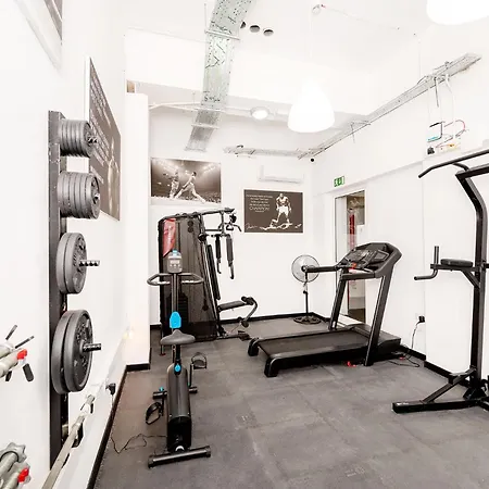 Islet Promenade Seafront 1 Bedroom With Sea View Balcony By Getawaysmalta