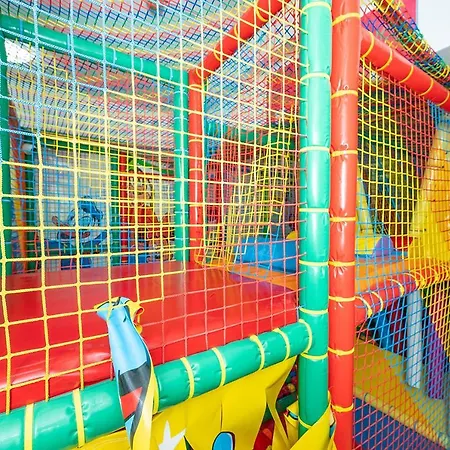 Islet Promenade Seafront 1 Bedroom With Sea View Balcony By Getawaysmalta *