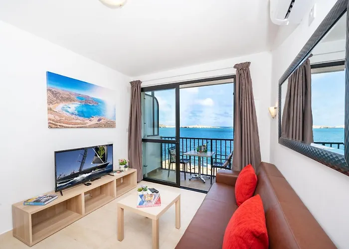 Islet Promenade Seafront 1 Bedroom With Sea View Balcony By Getawaysmalta Apartament