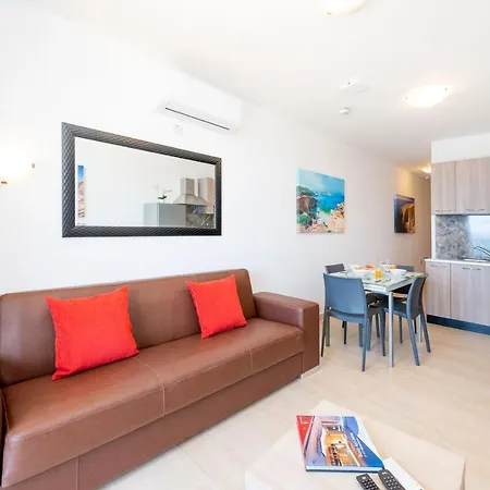 Apartment Islet Promenade Seafront 1 Bedroom With Sea View Balcony By Getawaysmalta