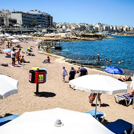 Islet Promenade Seafront 1 Bedroom With Sea View Balcony By Getawaysmalta *