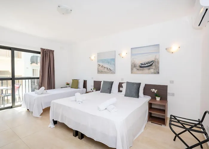 Islet Promenade Seafront 1 Bedroom With Sea View Balcony By Getawaysmalta Appartement