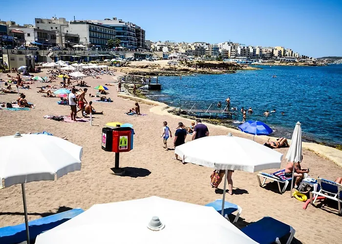 Islet Promenade Seafront 1 Bedroom With Sea View Balcony By Getawaysmalta *