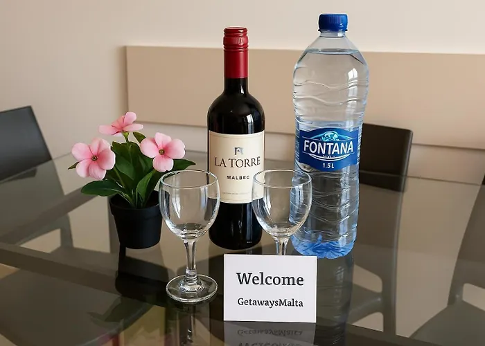 Appartement Islet Promenade Seafront 1 Bedroom With Sea View Balcony By Getawaysmalta *