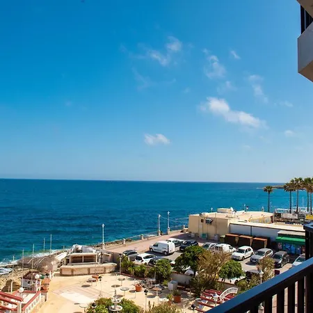 Islet Promenade Seafront 1 Bedroom With Sea View Balcony By Getawaysmalta *